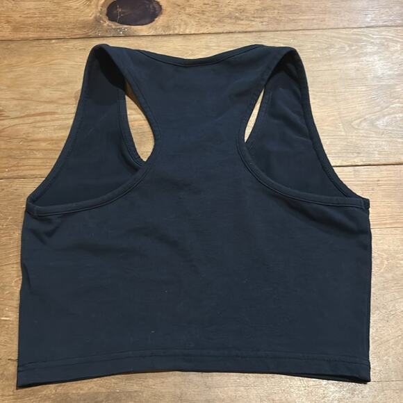 Woman’s Gymshark Black Crop Sports Tank Size Small - Picture 5 of 5
